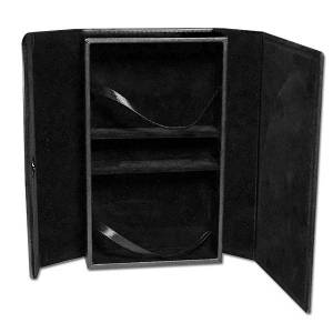 Pudełko na dwie talie kart z miejscem na 5 kości - wnętrze obszyte czarnym welurem