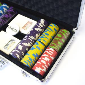 Pokerkoffer "LAS VEGAS" - TURNIER-Version - mit 300 Jetons aus Clay Composite (14 g) und Zubehör.