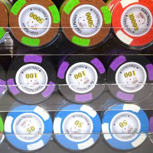 Vogelkooi met 1000 "LAS VEGAS" pokerfiches - TOERNOOI-versie - gemaakt van 14 g klei-composiet
