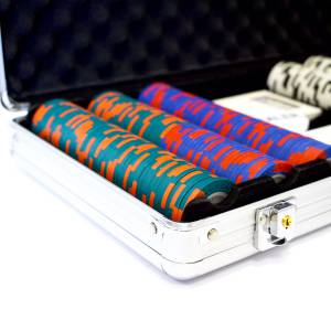 Estuche de 300 fichas de póker "LAS VEGAS" - versión CASH GAME - en compuesto de arcilla de 14 g - con accesorios.