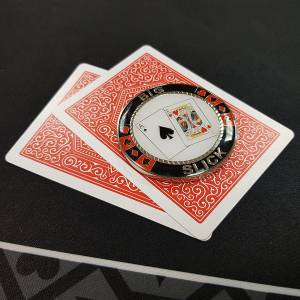 Card-Guard "BIG LICK - BIG SLICK" - en metal - 50mm de diamètre

Traducción: Protector de cartas "BIG LICK - BIG SLICK" - de met
