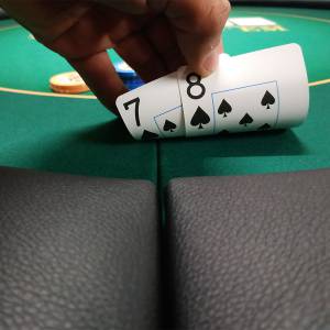 Pokertischdeckel "NO LIMIT UNI" rund - 120 cm - klappbar - für 6 Spieler.