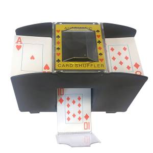 Mezclador automático para 4 juegos de cartas - formato póker o bridge.