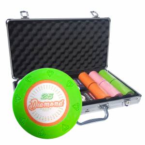 Mallette de 300 jetons de poker "DIAMOND" - version TOURNOI - en clay composite 14 g - avec accessoires