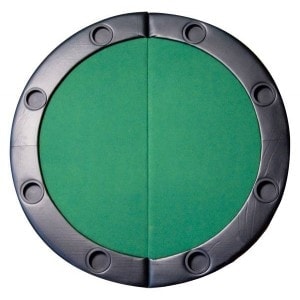 Sobre mesa de poker redonda...