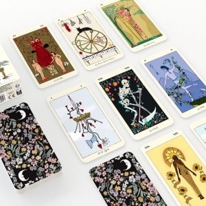 "EL TAROT DE LOS CARLOTHYDES"