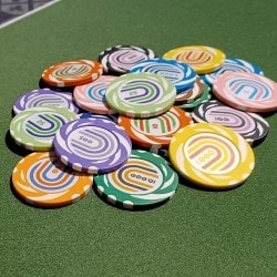 Pokerset "TWISTER" - CASH GAME-version - med 500 pokermarker i clay composite 14 g - med tillbehör.