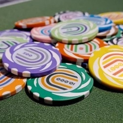"TWISTER" Tournament Edition Poker Chip Set - 300 clay composite chips, 14g each - with accessories.