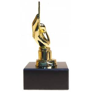 Poker trofee "POKER HAND OR" - 13 cm hoog - aanpasbare sokkel