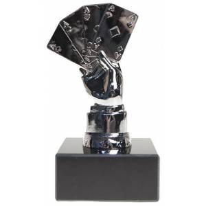 Trophée de poker POKER HAND – 13cm de hauteur – socle à personnalisé