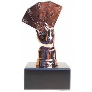 Trophée de poker POKER HAND – 13cm de hauteur – socle à personnalisé