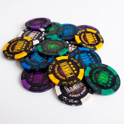 Pokerchips "WORLD SERIES BLÅ" - i clay-komposit med metallinlägg - 14g - rulle med 25 chips