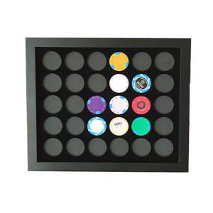 Holzständer für 30 Pokerchips mit 40mm Durchmesser.